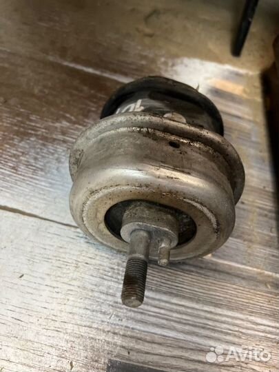 Подушка двс Lexus Ls600Hl UVF46 2urfse 2008