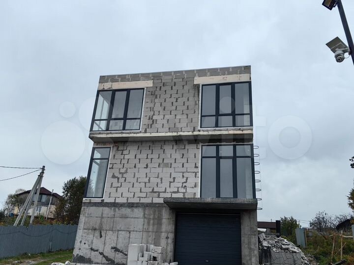 Дом 201 м² на участке 11,65 га