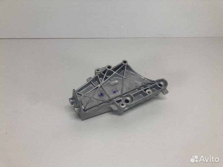 Кронштейн двигателя правый LADA Granta 2190 2011-2015