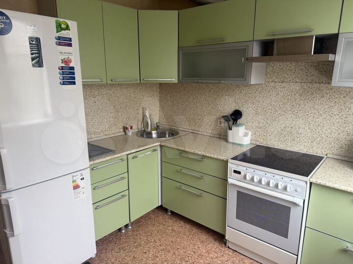 1-к. квартира, 40 м², 8/10 эт.