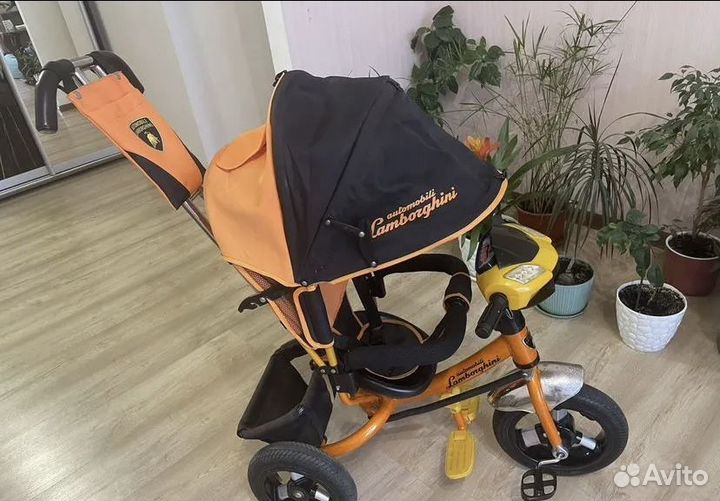 Велосипед трехколесный lamborghini