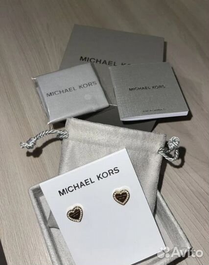 Оригинальный серёжки от Michael Kors