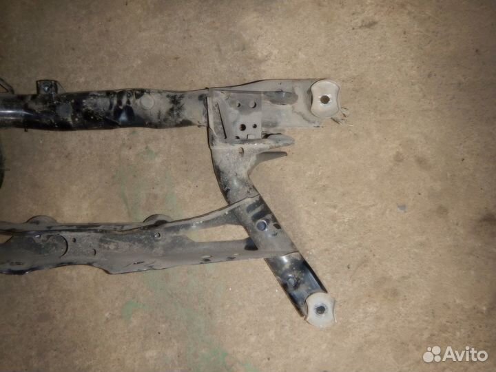 Подрамник задний Volkswagen Tiguan 2