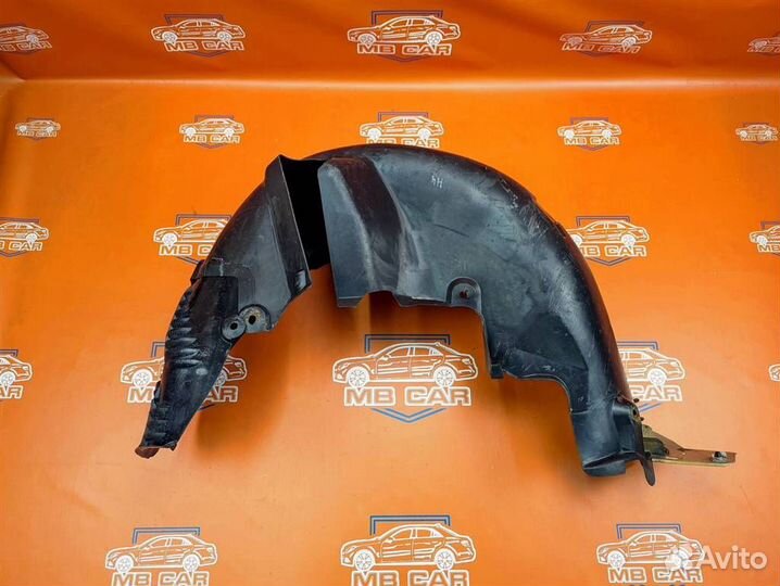 Подкрылок задний левый w211 E-class 271.941 10