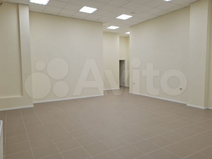 Под пекарню, салон, магазин, фрукты 55 м²