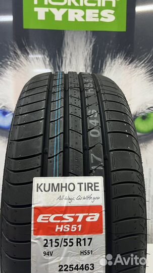 Kumho Ecsta HS51 215/55 R17 94V