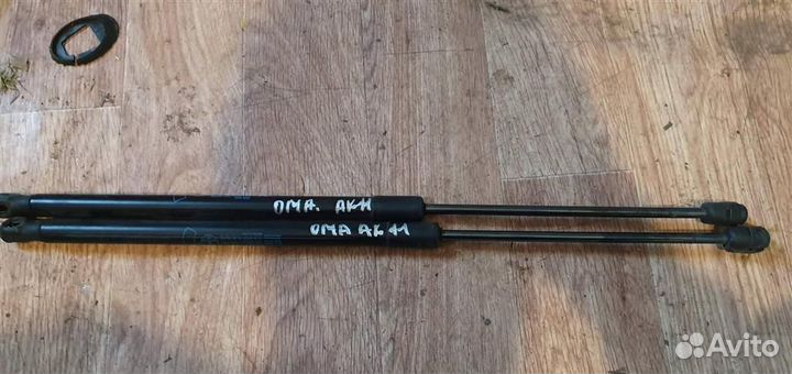 Амортизатор двери багажника Opel Meriva A 2003-20