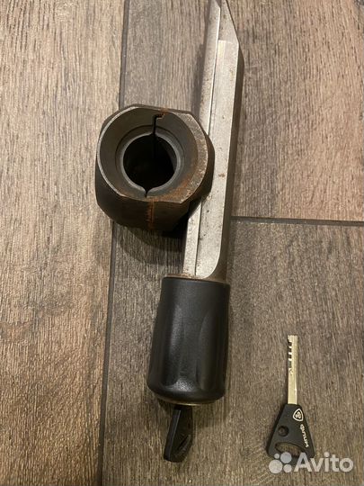 Блокиратор руля на Nissan X-Trail