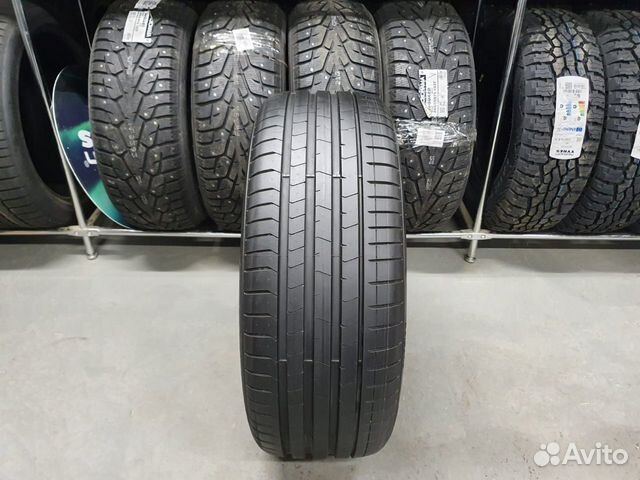 Pirelli P Zero Luxury Saloon 265/50 R19