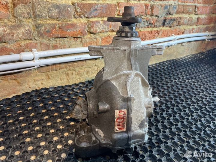 Редуктор задний Bmw 5 F10 N55B30 2011