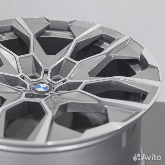 Диски R21 на BMW X6 G06