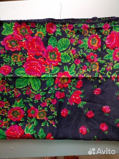 Платок винтаж цветочная набивка шерсть 90Х90