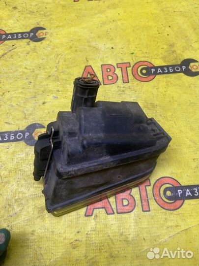 Фара противотуманная передняя правая Bmw 5-Series