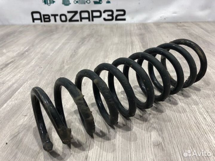Пружина задняя левая Kia Ceed ED G4FA 2011