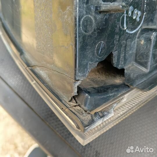 Фонарь задний левый mitsubishi outlander xl