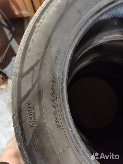 Kumho 722 225/60 R17 98H