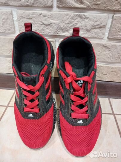 Кроссовки adidas на мальчика 37