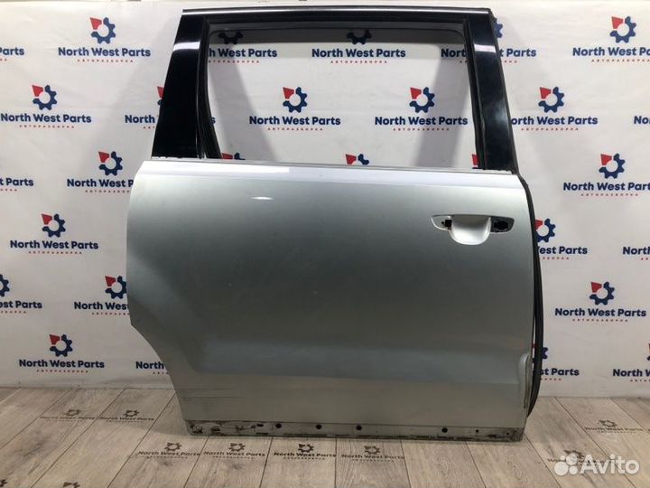 Дверь задняя правая Volkswagen Sharan