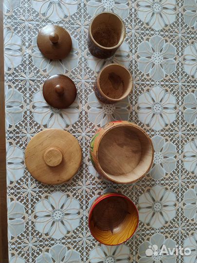 Деревянный половник, пиала баночки