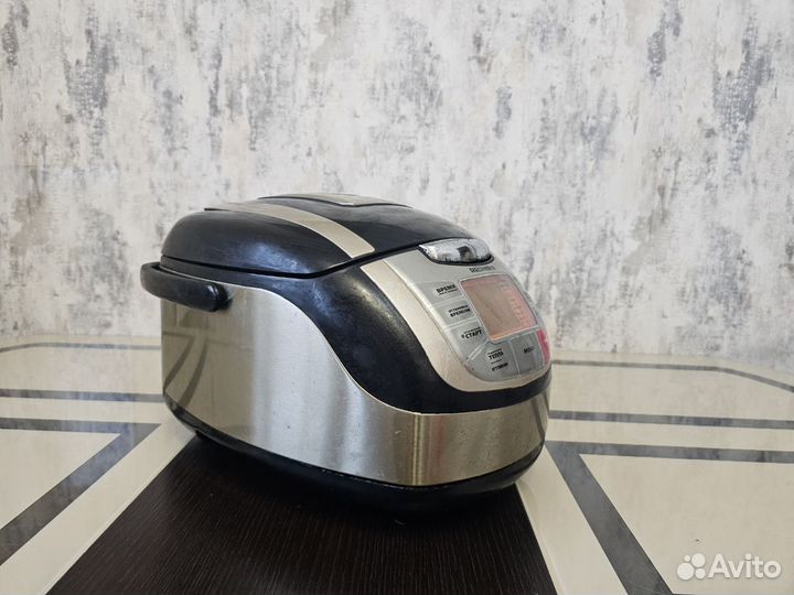 Мультиварка Redmond rmc м4502