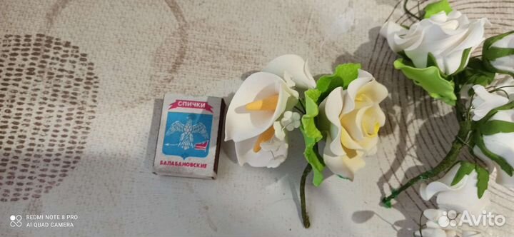 Белые розы на торт