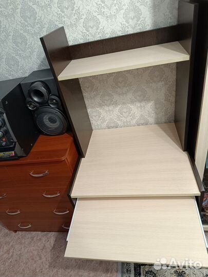 Стол компьютерный