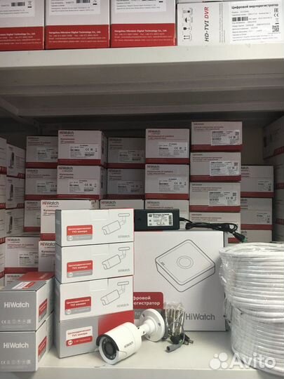 Комплект видеонаблюдения №180 HiWatch 6 камер