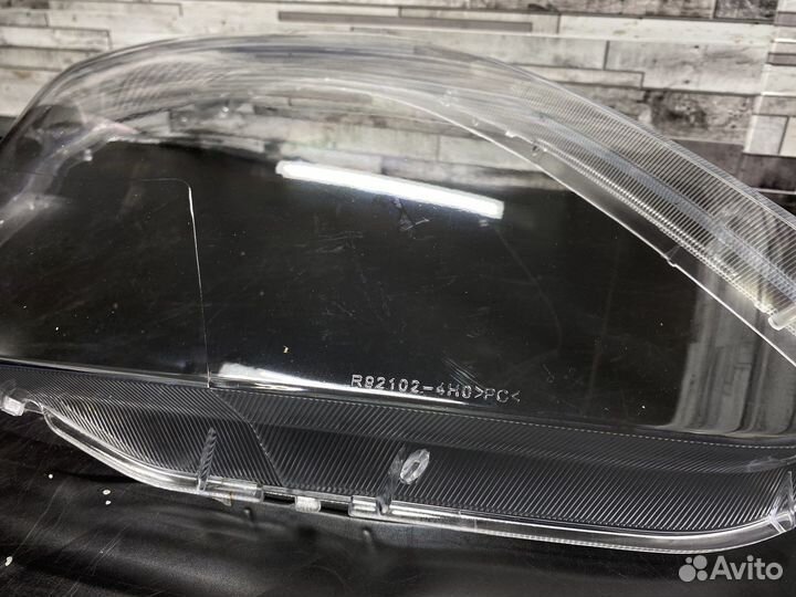 Стекло фары Hyundai Starex, H-1 II (07-15гг.)