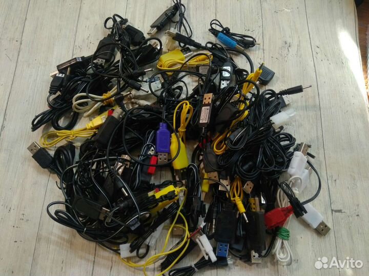 Зарядные USB шнуры для радиоуправляемых игрушек
