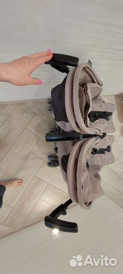 Коляска доя двойни или погодок pegprego