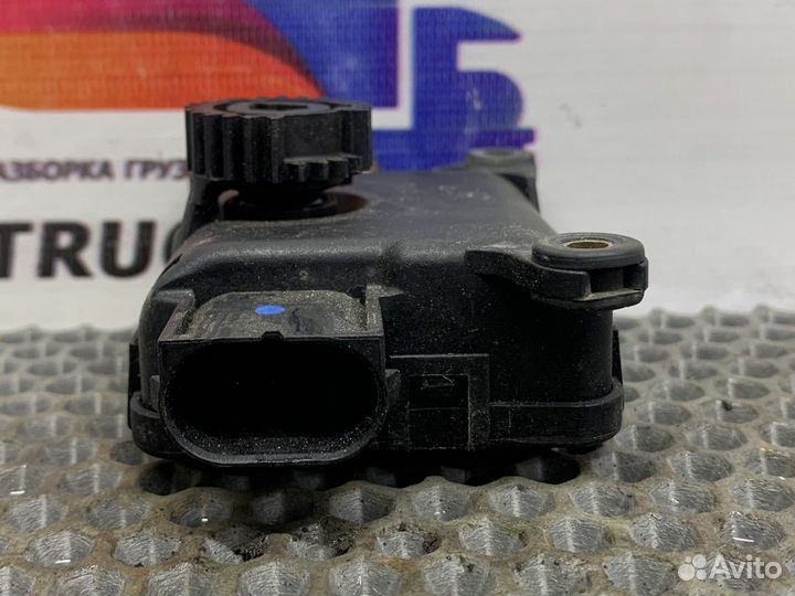 01328011148 Моторчик привода заслонок отопителя