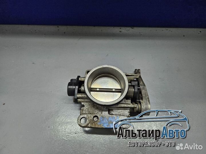 Дроссельная заслонка K4M Renault Logan Megane