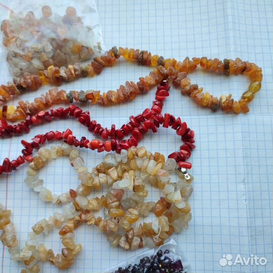 Бусины из натуральных камней