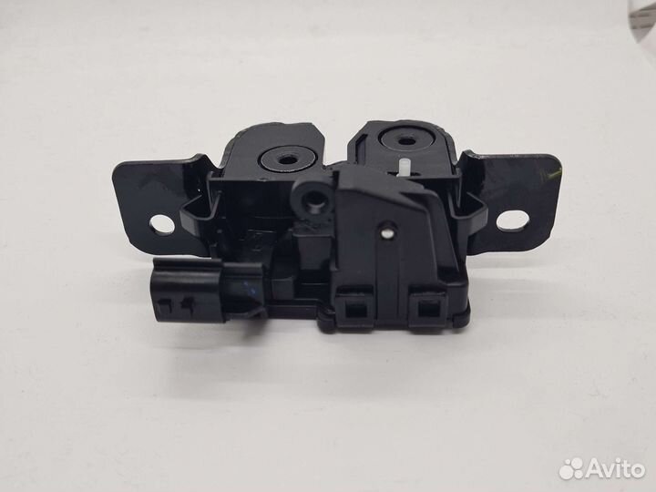 Замок багажника Renault Duster Рено Дастер