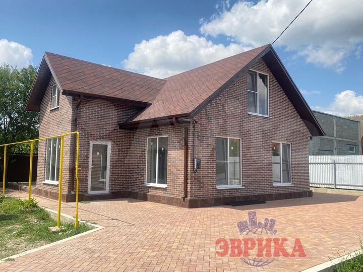 Дом 172 м² на участке 7 сот.