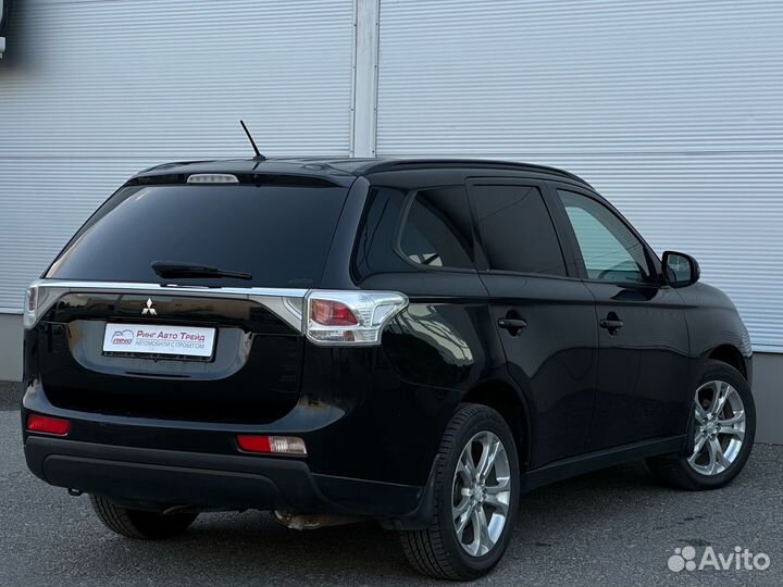 Mitsubishi Outlander 2.4 CVT, 2012, 126 625 км