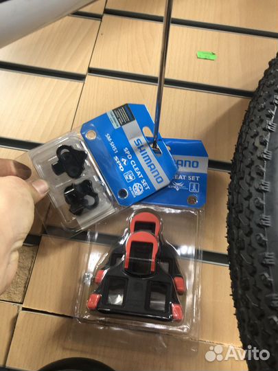 Оригинальные шипы для вело туфлей Shimano