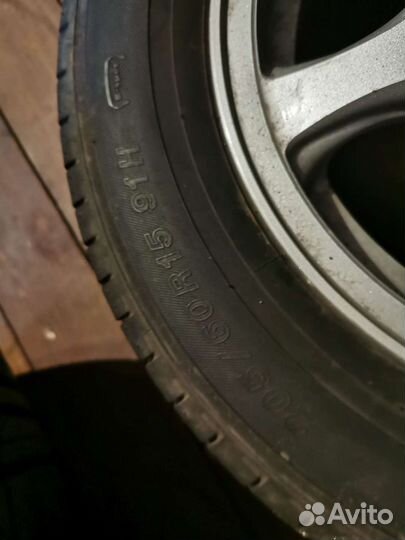 R15 Yokohama BluEarth Ecos ES31 205/60, PCD 5x114.3 DIA 60.1