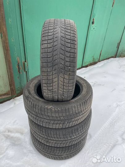 Michelin X-Ice 2 235/55 R17 99H