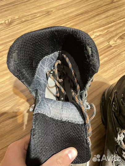 Треккинговые ботинки Lowa