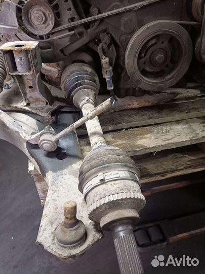 Полуось Мазда Трибьют 3.0