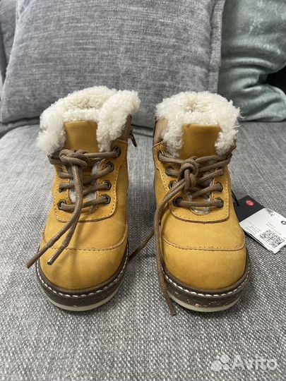 Ботинки zara для мальчика 24