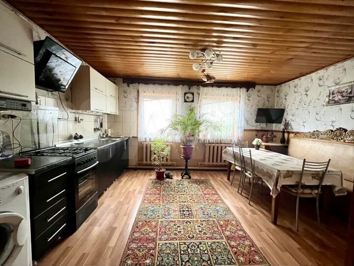 Дом 73,5 м² на участке 8 сот.