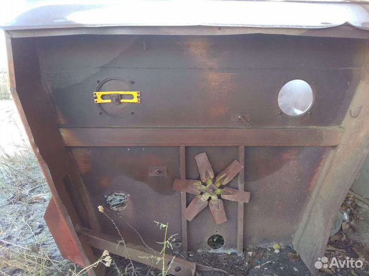 Прицепной кормосмеситель