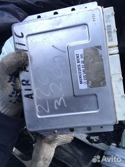 Блок управления пневмоподвеской mercedes w220