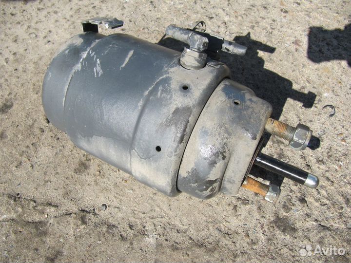 Энергоаккумулятор Mercedes Benz Actros MP3