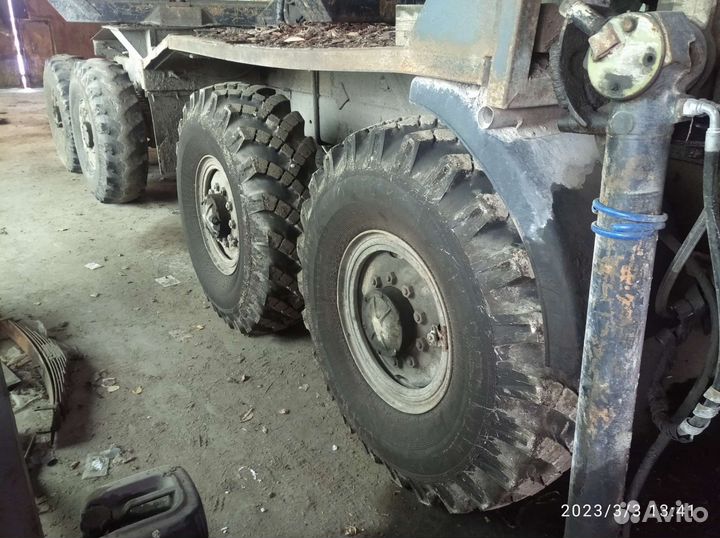Урал 4320 с КМУ, 1990