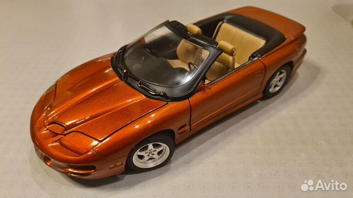 Коллекционная модель 1/18