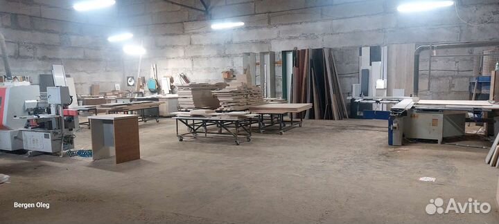 Пособник. На мебельное производство. С обучением