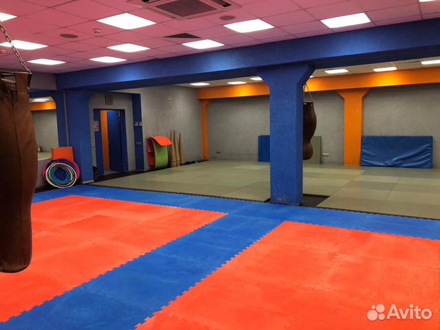 Спортзал ногинск. Ногинск спортзал. Душ премьер зал Ногинск.